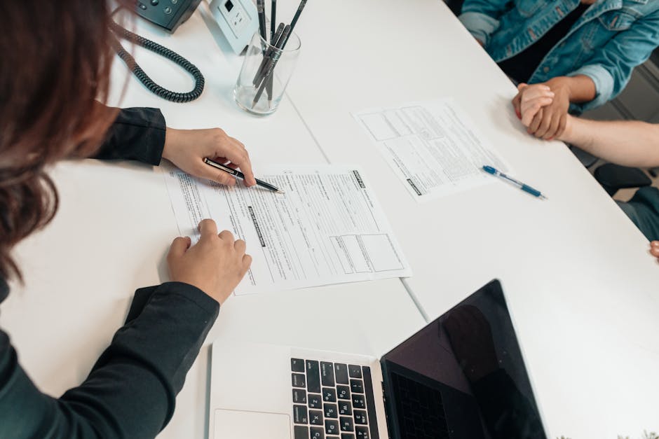 Featured image for Best Social Media Management Contract Template Guide