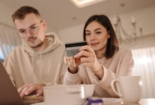 Featured image for How to Set Monthly Spending Limit in Google Ads Easily