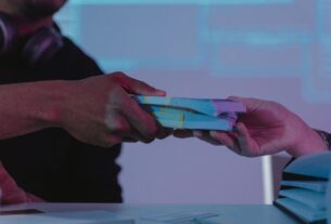 Featured image for How To Fix Accounts Saying Hidden In Google Ads